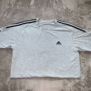 grey adidas t-shirt